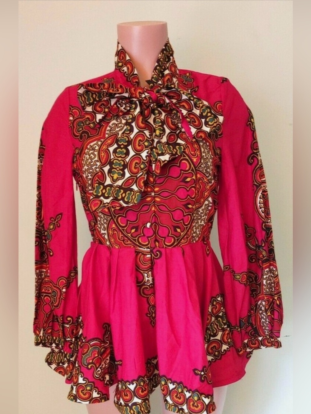 WHY NWT vibrant fuschia Print Bow -Tie Peplum Designer Top. Size L